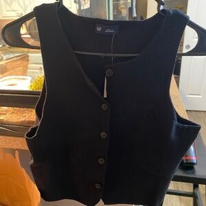 NW GAP lightweight tailored sweater vest